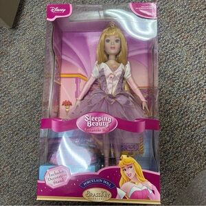 Disney Princess Porcelain Doll Brass Key Keepsakes Ballerina Sleeping Beauty NIB